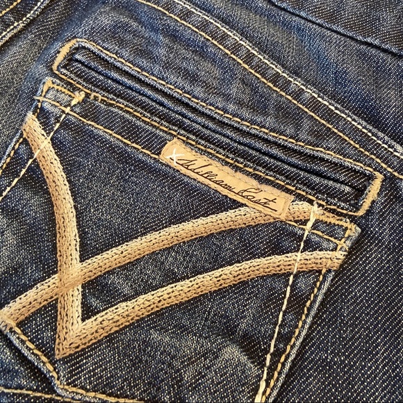 William Rast Jean Shorts - Picture 3 of 6